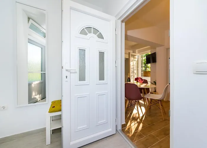 Lavander 아파트 Sukošan